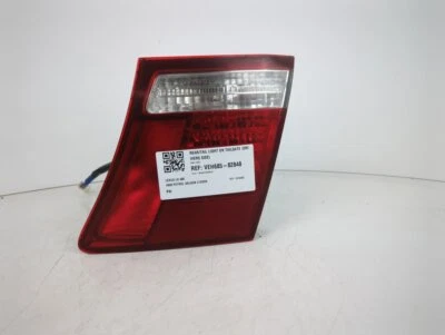 Luz trasera/trasera lado del conductor Lexus LS 460 2006-2023  Foto 1 de 4
