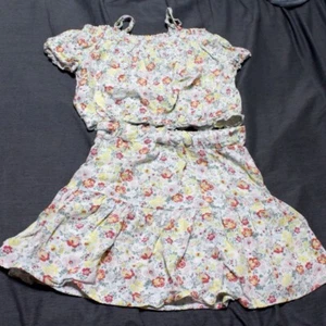 EPIC THREADS 2 - Piece Set Crop Top and Skirt Floral Pattern - Picture 1 of 7