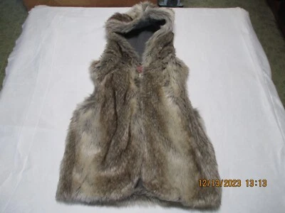 Puffer Jacket Vest for TEENS ~ by: NEXT Height = 164cm - Image 1 of 4