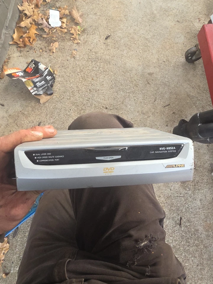 Sistema de navegación por voz Alpine Foto 1 de 1