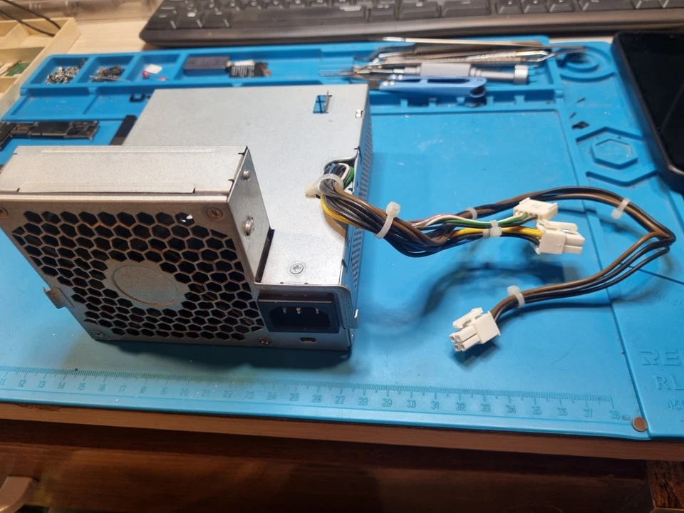 Alimentatore HP desktop PS-4241-9HA 240w - Immagine 1 di 1