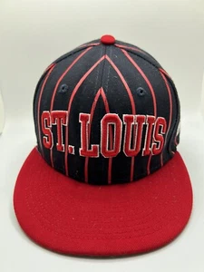 Sombrero a Presión de los Cardenales de San Luis Nueva Era 9Fifty Billete Roto Memorabilia de Colección - Imagen 1 de 8