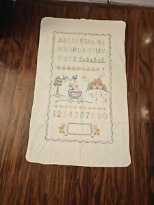 Vintage Hand Stitched Sampler Embroidered Baby Crib Quilt-Very Good - Picture 1 of 10
