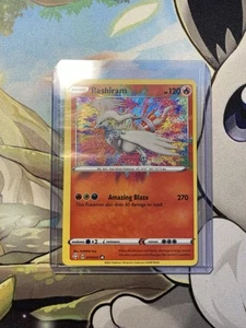 Reshiram 017/072 Shining Fates AMAZING RARE HOLO NM - Picture 1 of 3