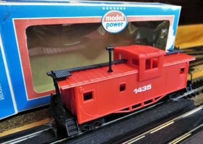 Model Power 9125 HO Scale Wide Vision Caboose TRANSFER "1435" - Image 1 of 4
