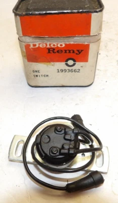 Nuevo de Lote Antiguo 1960-1964 Pontiac 1962-63 Oldsmobile F-85 / Interruptor de lámpara de luz de respaldo de 4 velocidades Foto 1 de 3