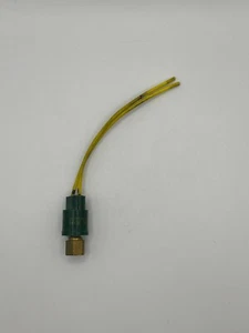 MCI 16L-10-110 AC Switch Cut Out, A/C Cut-Out Switch-High - Bild 1 von 4