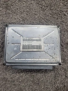 05-06 GMC Sierra Engine Computer ECU ECM PCM OEM #12589463 / 12589162 - Bild 1 von 4