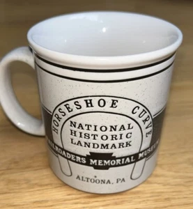 Vintage RAILROADERS MEMORIAL MUSEUM, Altoona PA HORSESHOE CURVE Mug - Picture 1 of 6