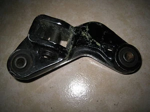GSX 600 F GN72B Supporto Piastra Pedana Destra - Picture 1 of 1