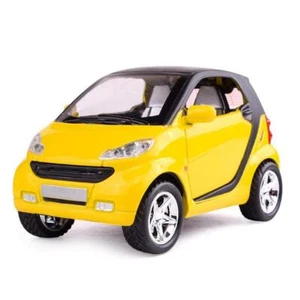 Yellow 1:32 Pull-Back Model Car Metal Diecast Toy Vehicle Sound Light Kids Gift - Picture 1 of 5