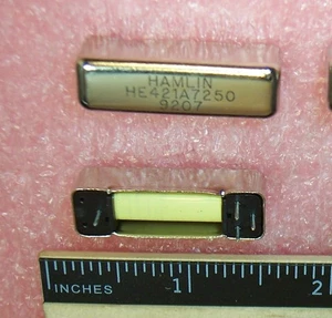 QTY (5) HE421A7250 HAMLIN SPST-NO REED RELAYS 72V NOS - Picture 1 of 5