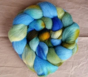 Fibre For Spinning Or Felting, 100% Wool Top Hand Dyed Roving 100g - Picture 1 of 7
