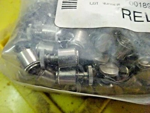 250 pcs #6-32 X 0.40" SS Captive Panel Fasteners Press In Style Slot A30105003 - Picture 1 of 2