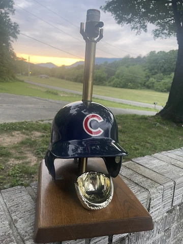 RARE MLB BASEBALL HELMET LAMP ~ Chicago Cubs ~ Man Cave Cover