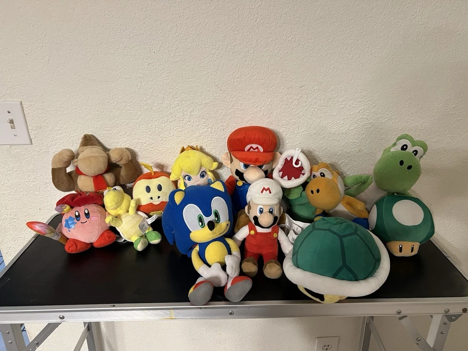 Super Mario Bros Lote De 13 Pelúcia Mario, Peach, Sonic, Donkey Kong!! - Imagem 1 de 4