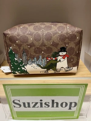 Bolsa de cosméticos Coach Holiday Essential en lona exclusiva con rexy y muñeco de nieve Foto 1 de 4