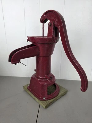 Vintage Cast Iron Hand WATER PUMP Measures 17" High Weights 22 Pounds - Image 1 of 4