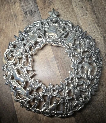 Corona de Navidad vintage plateada remache colgante de pared decoración 8" Foto 1 de 4