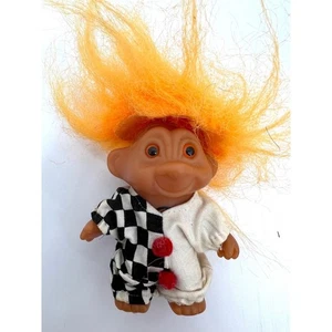 Conjunto de payaso vintage de muñeca Lucky Troll pelo naranja ojos dorados - Imagen 1 de 3