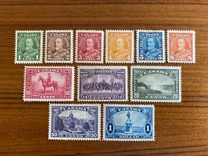 Canada Stamps - 1935 KING GEORGE V PICTORIAL ISSUE(UT 217-227) Full Mint Set - Foto 1 di 2