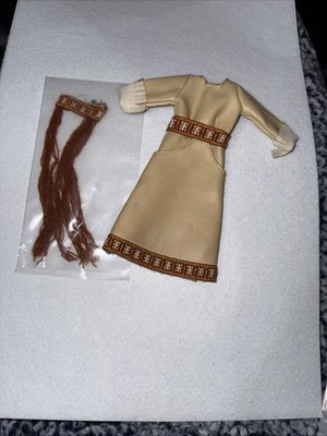 Vestido e cabelo vintage de couro indiano Mego Cher roupas de boneca Bob Mackie Cherokee - Imagem 1 de 2