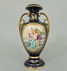 (A0412) Doppelhenkelvase mit mythologischer Szene, Böhmen Anfang 20.Jahrhundert - Bild 1 von 9