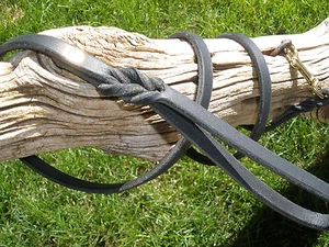 LEATHER DOG LEASH, BLACK LATIGO, 3/8" X 57", SOLID BRASS SNAP & RIVETS NEW - Picture 1 of 24