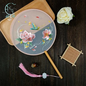 Doppelseitig Bestickt Rosa Pfingstrose Rundfächer Bestickt Tanzfan Shooting Pro - Bild 1 von 4