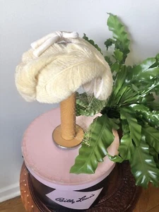 Vintage 1950’s Billy Lewis Ivory Ostrich Feather Bandeau Hat; Bridal, Wedding - Picture 1 of 12