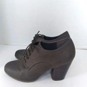 Botines clásicos de cuero marrón con cordones y tacón bloque - Imagen 1 de 4