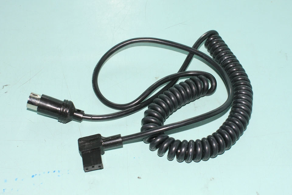 LUMEDYNE CABLE FOR METZ 45CT3/4 FLASH UNITS - Image 1 of 1