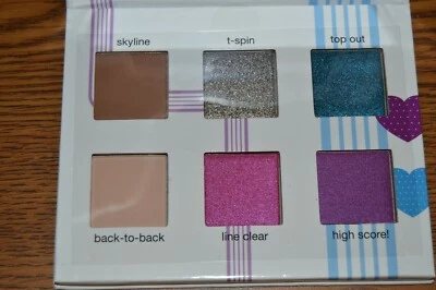 TETRIS Block Party Eyeshadow Palette 6 Shades Limited Edition w/ free Tetris Bag - Image 1 of 3