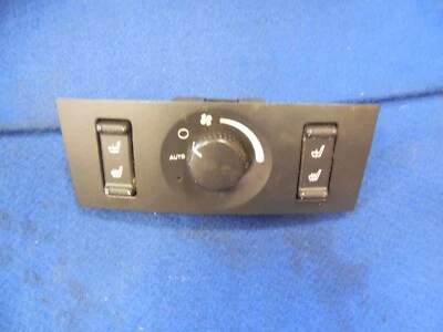 2005-2007 Chrysler Pacifica OEM rear seat fan W/heated seat switch 0UB52XDV - Image 1 of 2
