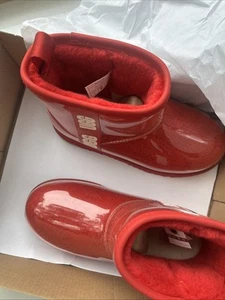 Botas impermeables Ugg Classic Samba rojas mini transparentes para mujer talla 6 o NIÑOS talla 4 - Imagen 1 de 4