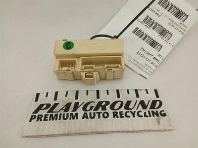 Hyundai Genesis 2.0T Coupe Main Fuse Relay Box Fits 2009-2012  - Image 1 of 4