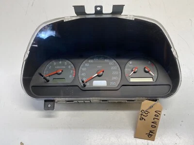 Volvo V40 1.8 ( 90 KW ) Tacho Kombiinstrument 30889710 Tachometer BENZIN  - Bild 1 von 4
