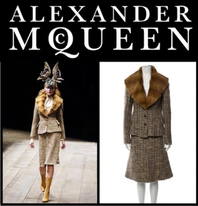 Alexander McQueen 'Widows of Culloden' A/W 2006 Runway Skirt-Suit, US10 IT46 - Picture 1 of 17