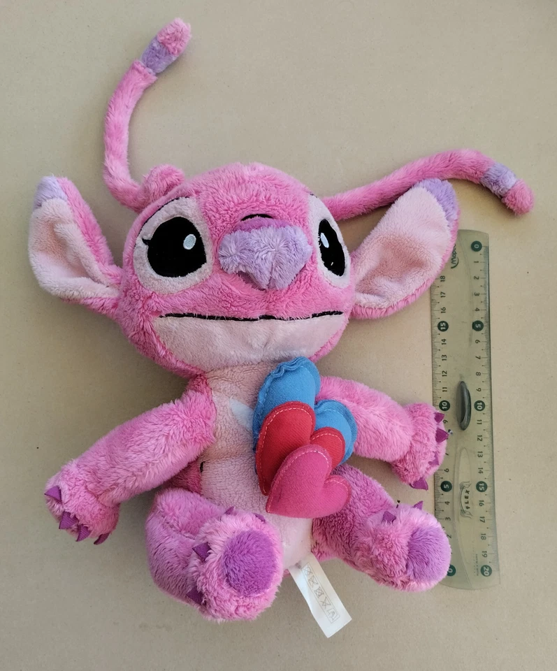 Peluche Angel avec Coeurs Saint Valentin Lilo et Stitch Disney - Photo 1/1
