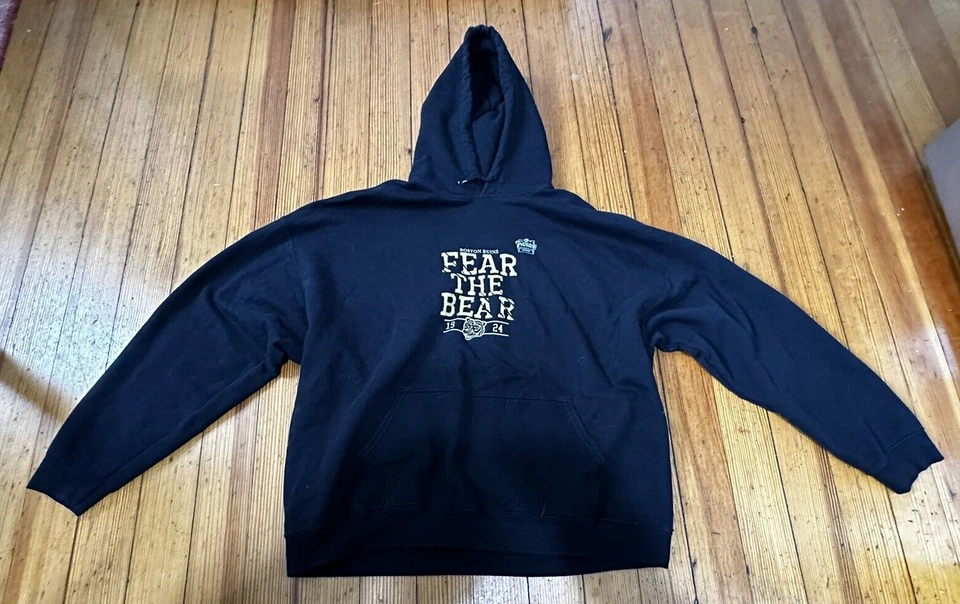 Gildan mens XXL black long sleeve Boston Bruins Feed the Bear Hoodie sweatshirt - Image 1 of 4