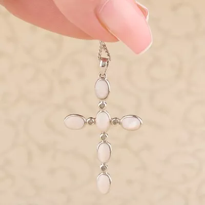 Mother of Pearl and Diamond Cross & Chain 9ct White Gold - Image 1 of 4