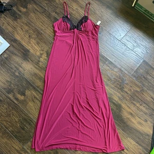 Ambrielle Nightgown Long Sleepwear Sleeveless Beet Red Women's Size Large - Picture 1 of 8