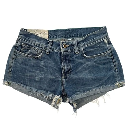 Pantalones cortos de mezclilla para mujer Loomstate desgastados azules talla 28 Foto 1 de 4