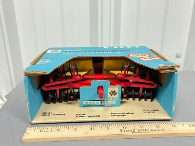 Massey Ferguson MF Tandem Folding Disc ERTL 1:16 NIB Diecast Disk BLUE BOX - Image 1 of 4