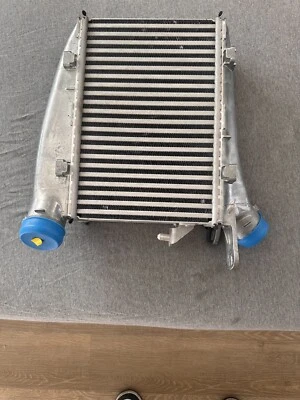 Intercooler de stock Audi RS6 - #4K0145805P Foto 1 de 3