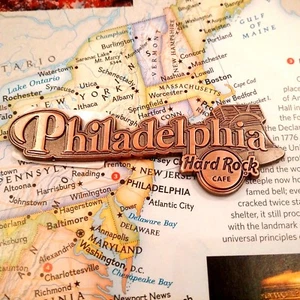 PHILADELPHIA USA 🇺🇸 HARD Rock Cafe - HRC Destination Name Series METAL Magnet - Picture 1 of 2