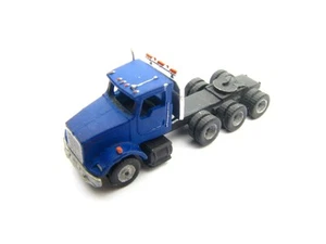 Z Scale KW Class Tri-Axle Tractor Kit by Showcase Miniatures (4020) - Picture 1 of 5
