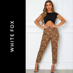 NWT White Fox Boutique Leopard High Waist Denim Cropped Jeans Medium - Picture 1 of 12
