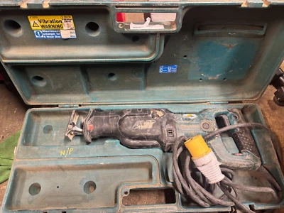 ⭐MAKITA JR3070 RECIPROCATING SAW 110V IN CASE FAULTY  FREE UK POSTAGE 1053⭐ - Image 1 of 4