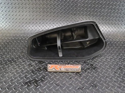 2010 SEA-DOO GTX 215 IS RH REAR STORAGE COMPARTMENT BOX BIN 264000002 - Imagem 1 de 4